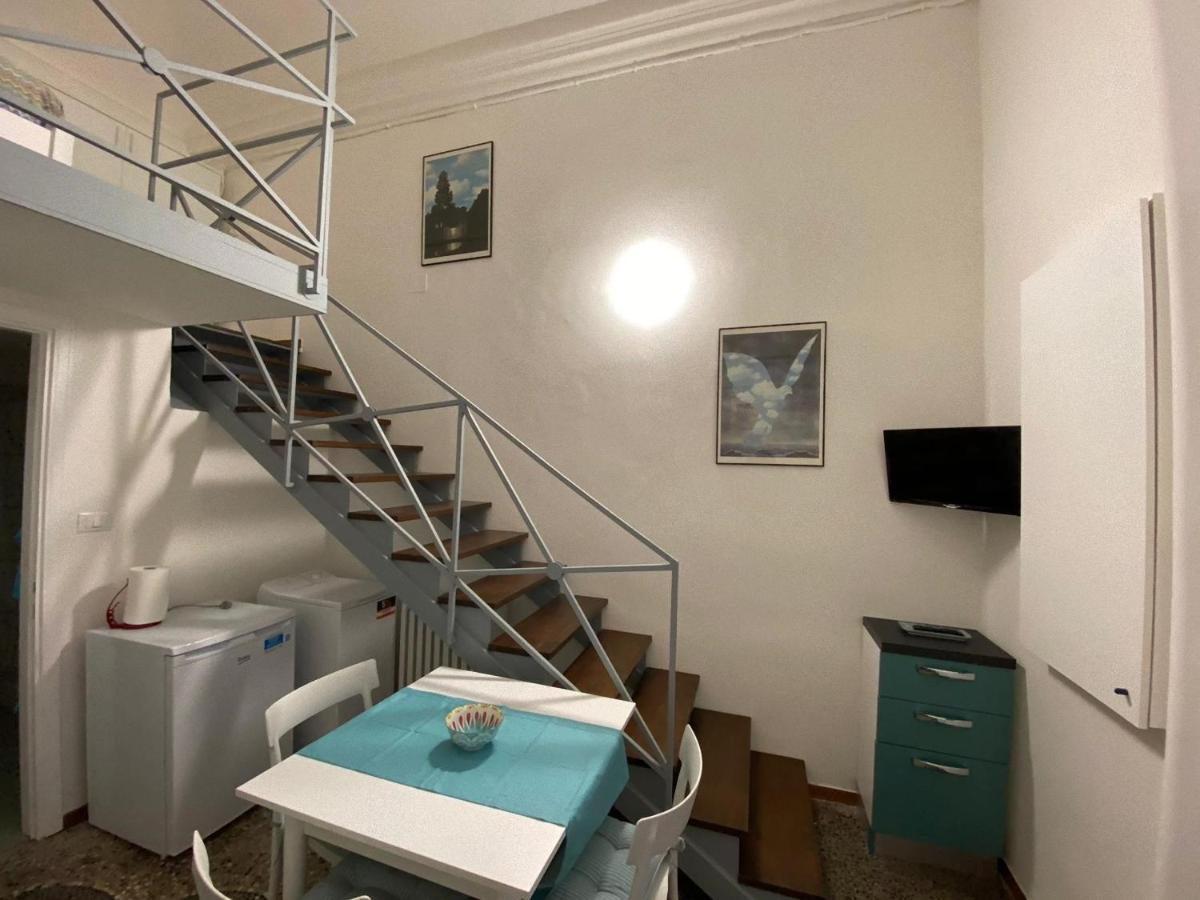 Centralissimo Appartamento Su Due Livelli 1 Turín Exterior foto